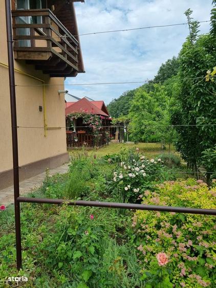 Casă cu 4 camere în Tamași
