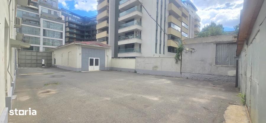 Spațiu comercial, de 1,040 mp, în Titulescu