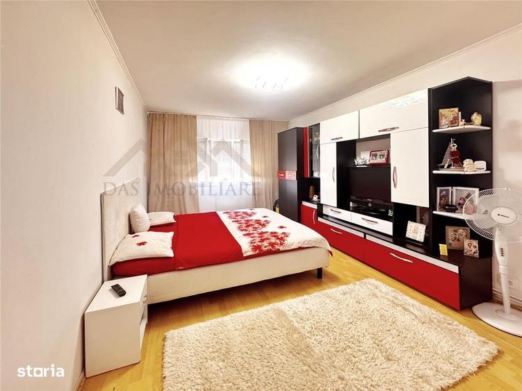 Apartament cu 2 camere decomandat în Republicii