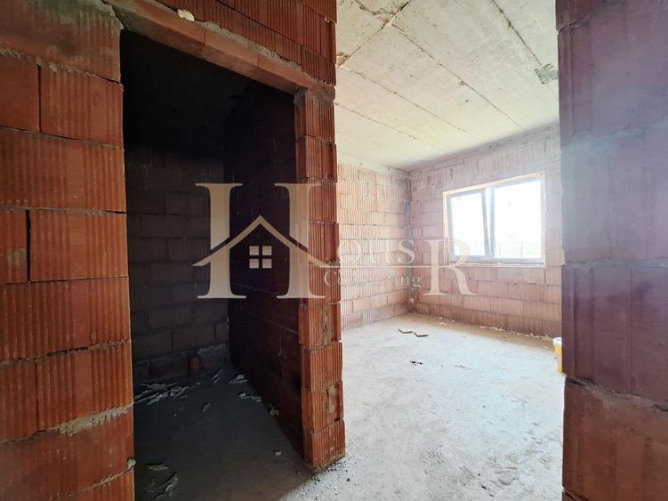 Duplex cu 3 camere cu Canalizare în Urseni