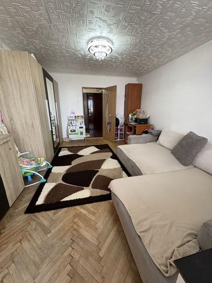 Apartament cu 2 camere decomandat în Mureșeni