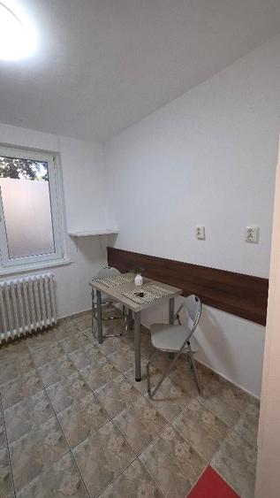 Garsonieră decomandată în Colentina
