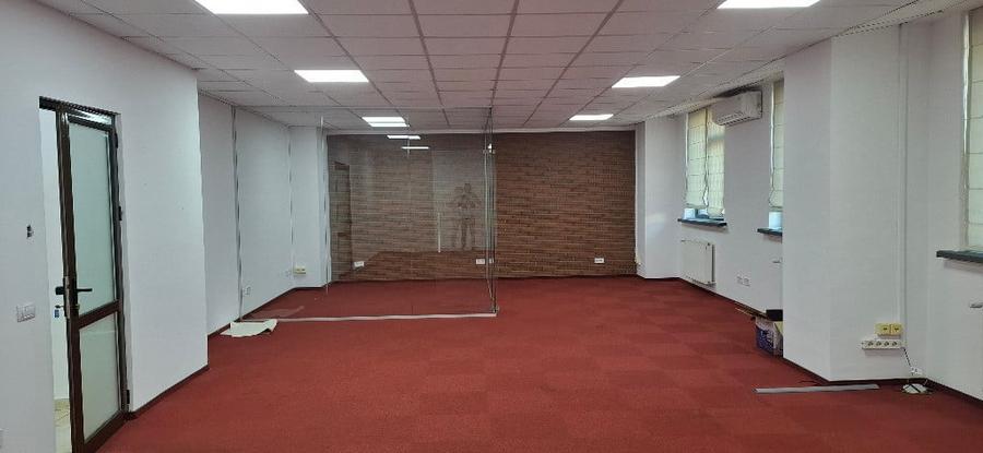 Spațiu comercial, de 94 mp, în Central