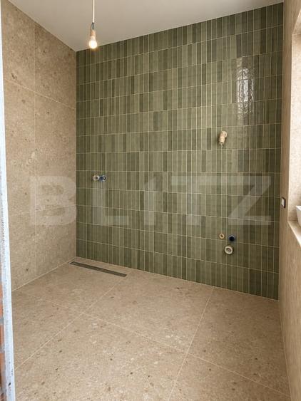 Casă individuală cu 5 camere cu Canalizare în Săcălaz