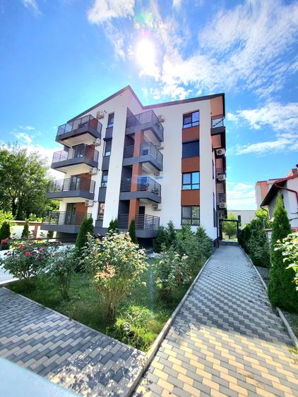 Apartament cu 3 camere decomandat în Mazepa 2