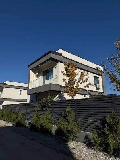Casă individuală cu 4 camere cu Teren 350 Mp în Tunari