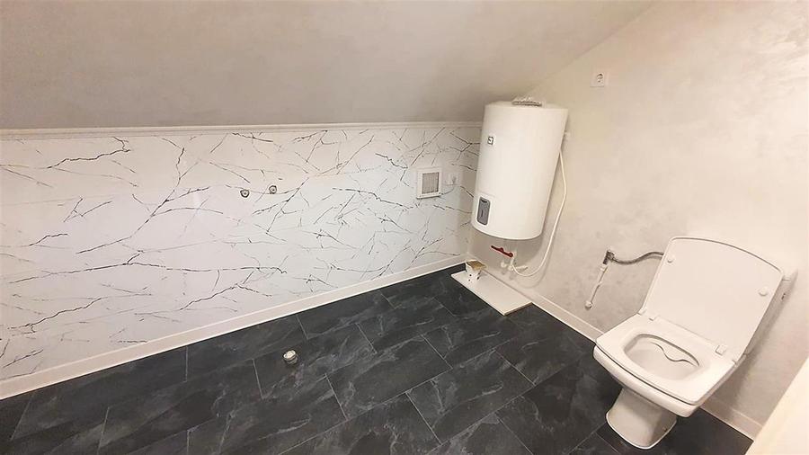 Casă individuală cu 3 camere cu Canalizare în Mărăcineni