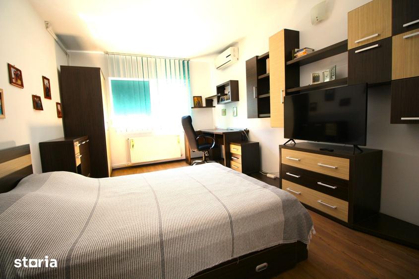 Casă cu 6 camere cu Teren 500 Mp în Nord