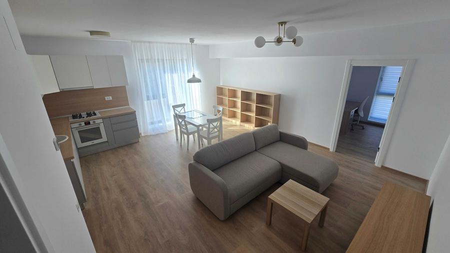 Apartament cu 2 camere decomandat în Andronache