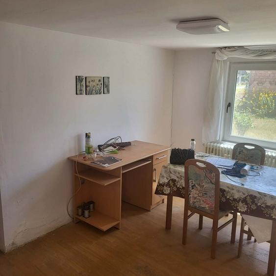 Casă cu 2 camere în Buteni