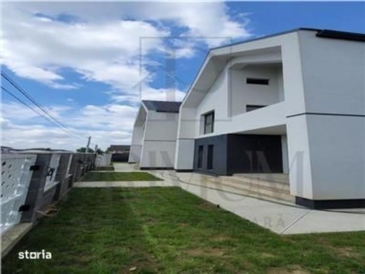 Casă cu 4 camere decomandat în Urseni