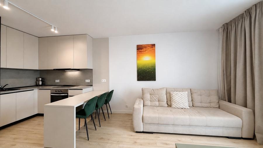 Apartament cu 2 camere semidecomandat, mobilat în Băneasa