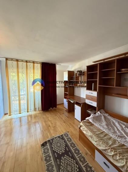 Casă individuală cu 4 camere cu Teren 350 Mp în 1 Mai