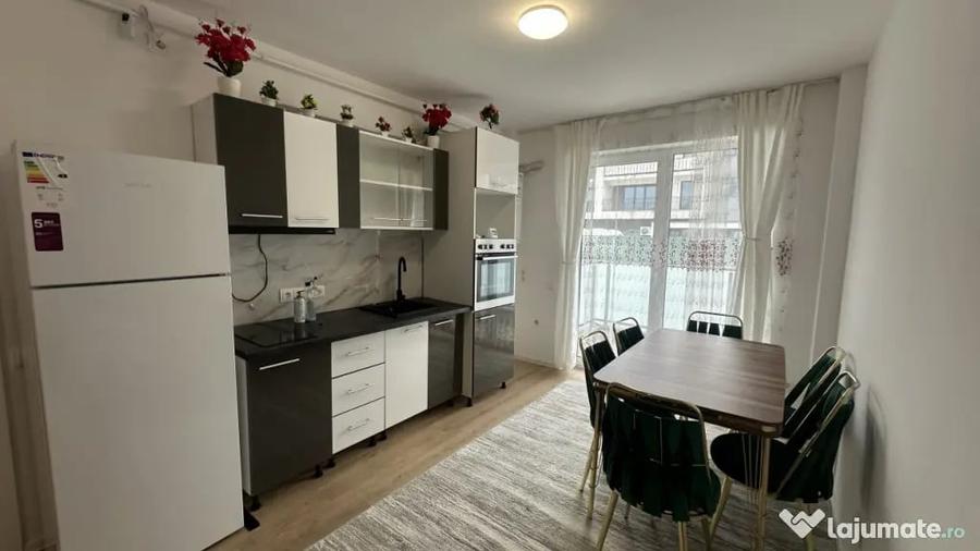 Apartament cu 2 camere semidecomandat în Vasile Alecsandri