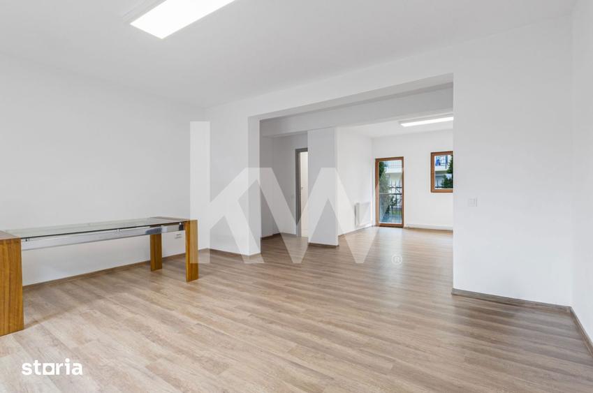 Apartament cu 3 camere decomandat în Sud