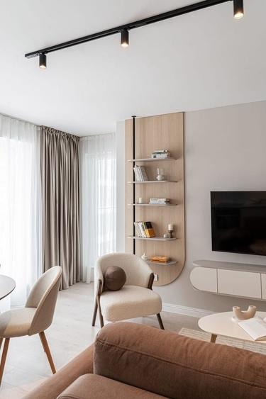 Apartament cu 3 camere semidecomandat, mobilat în Pipera