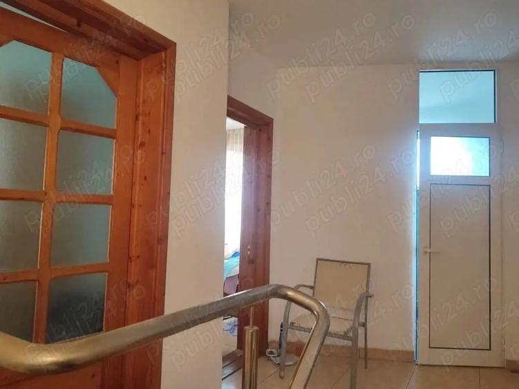Casă cu 5 camere cu Teren 200 Mp în Hașdeu