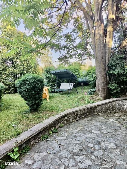 Casă cu 6 camere cu Teren 750 Mp în Nord