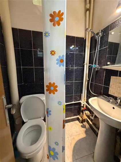 Garsonieră decomandată în Podu Roș