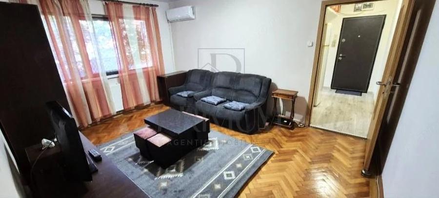 Apartament cu 3 camere semidecomandat în Olimpia-Stadion