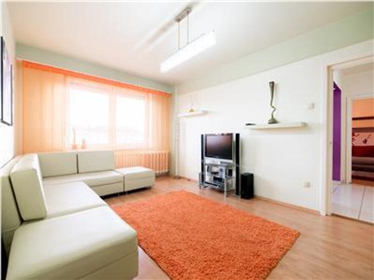 Apartament cu 2 camere decomandat în Nufărul