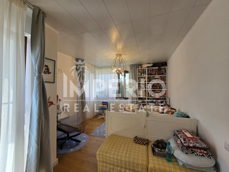 Duplex cu 4 camere cu Canalizare în Europa