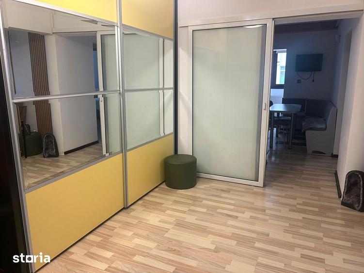 Apartament cu 3 camere decomandat în Canta
