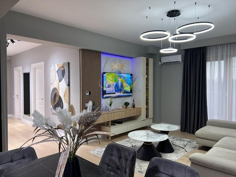Apartament cu 4 camere decomandat, mobilat în Sisești