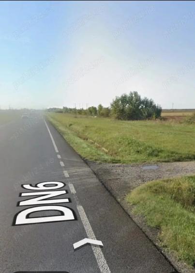 Teren de 10000 mp, în Izvin