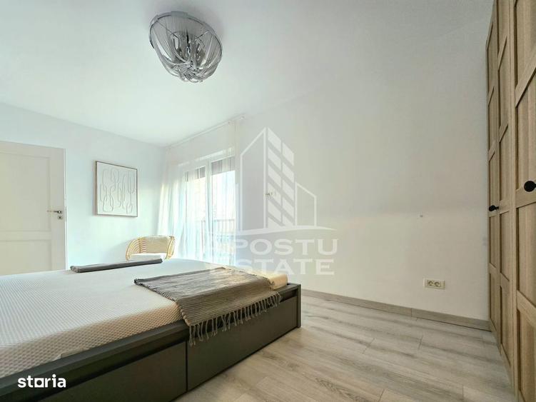 Apartament cu 3 camere, mobilat în Central