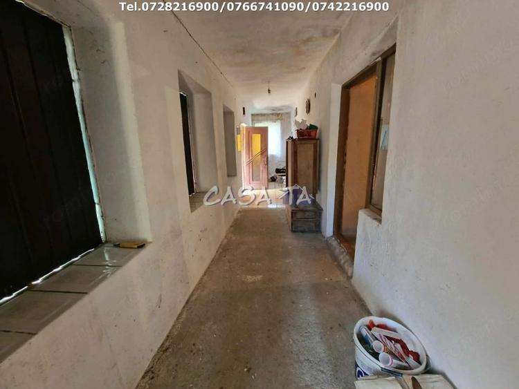 Casă cu 2 camere în Sănătești