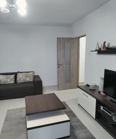 Apartament cu 2 camere decomandat, mobilat în Doamna Ghica