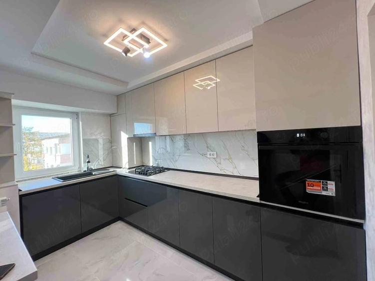 Apartament cu 3 camere decomandat, mobilat în Ultracentral