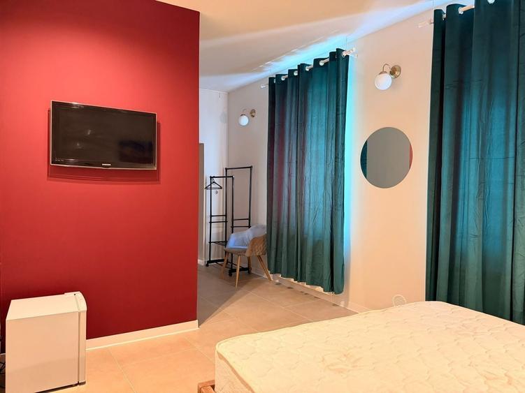Apartament cu 2 camere, mobilat în Central