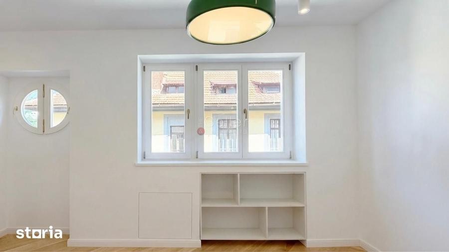 Apartament cu 3 camere în Schei