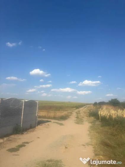 Teren de 500 mp, în Malu Mare
