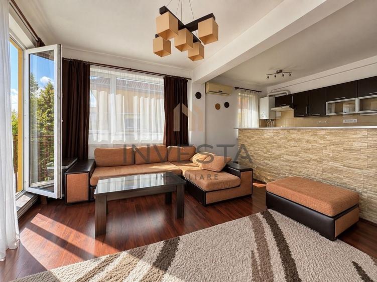 Apartament cu 2 camere semidecomandat, mobilat în Bună Ziua