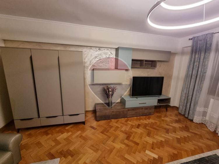Apartament cu 2 camere decomandat, mobilat în Banu Mărăcine