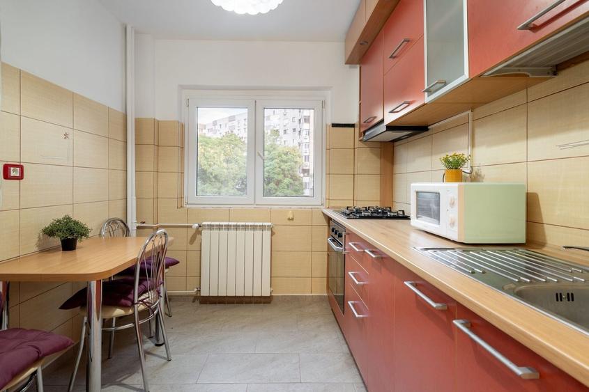Apartament cu 2 camere semidecomandat, mobilat în Crângași