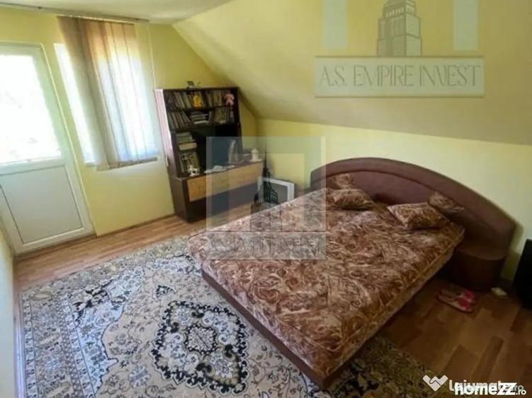 Casă cu 11 camere cu Teren 1000 Mp în Tărlungeni