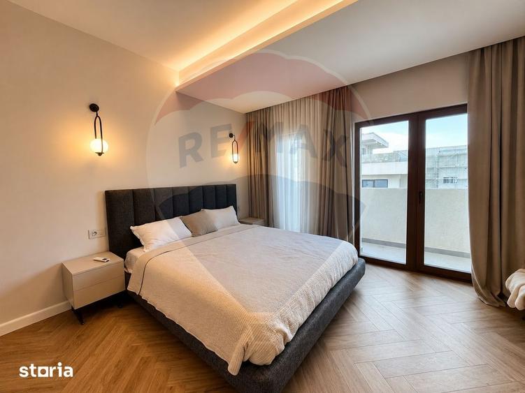 Casă cu 7 camere cu Teren 240 Mp în Sud