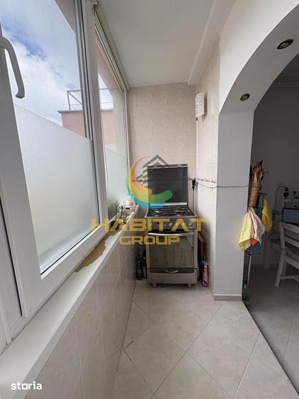 Apartament cu 3 camere decomandat în Tei