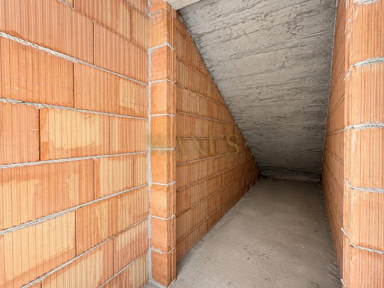 Apartament cu 2 camere semidecomandat în Mărăști