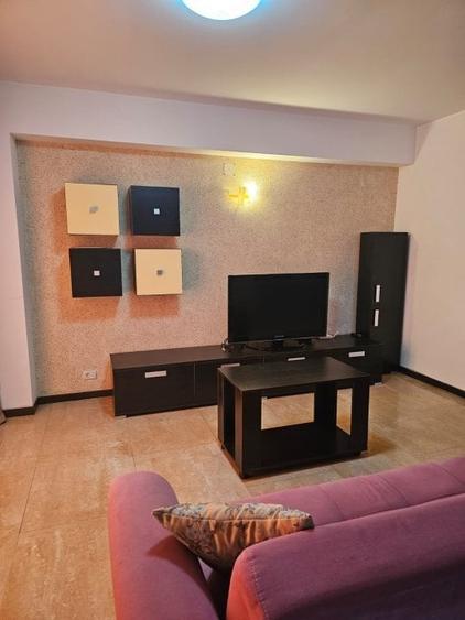 Apartament cu 2 camere decomandat, mobilat în Tomis Nord