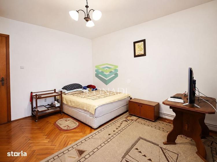 Casă cu 4 camere în Central