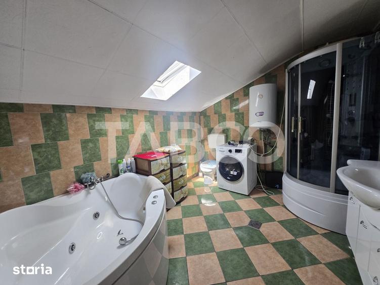 Casă cu 4 camere cu Teren 264 Mp în Tineretului