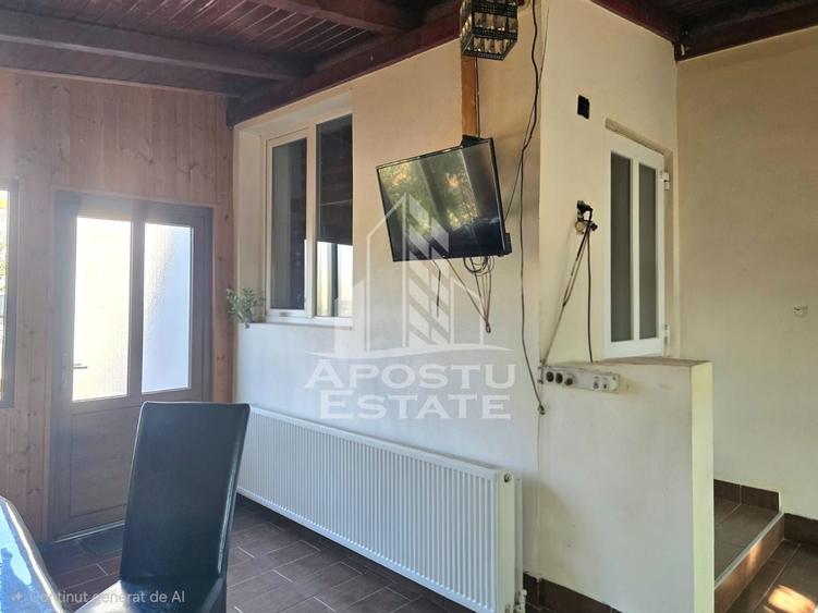 Casă individuală cu 3 camere cu Canalizare în Sud