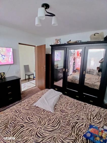 Apartament cu 3 camere decomandat în Rahova
