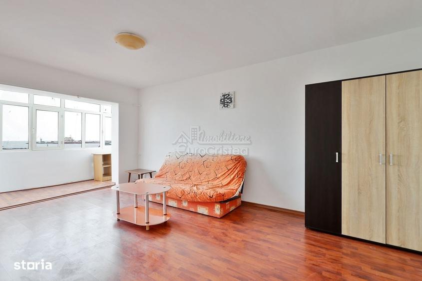 Apartament cu 2 camere decomandat în Est