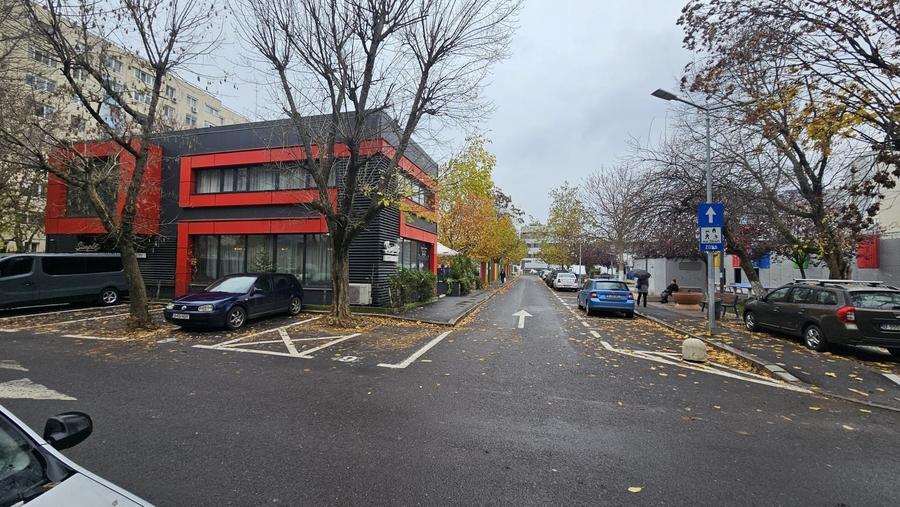 Spațiu comercial, de 780 mp, în Runcu